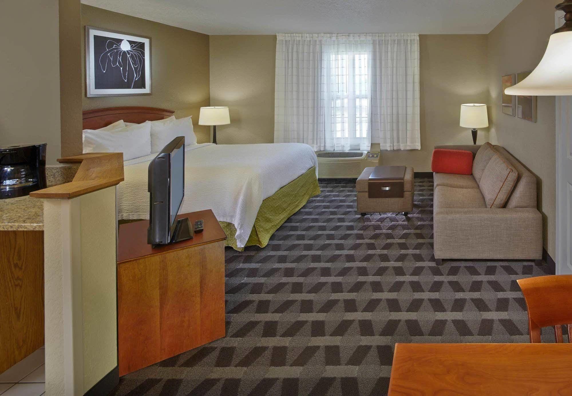 Towneplace Suites By Marriott St. Petersburg Clearwater Extérieur photo