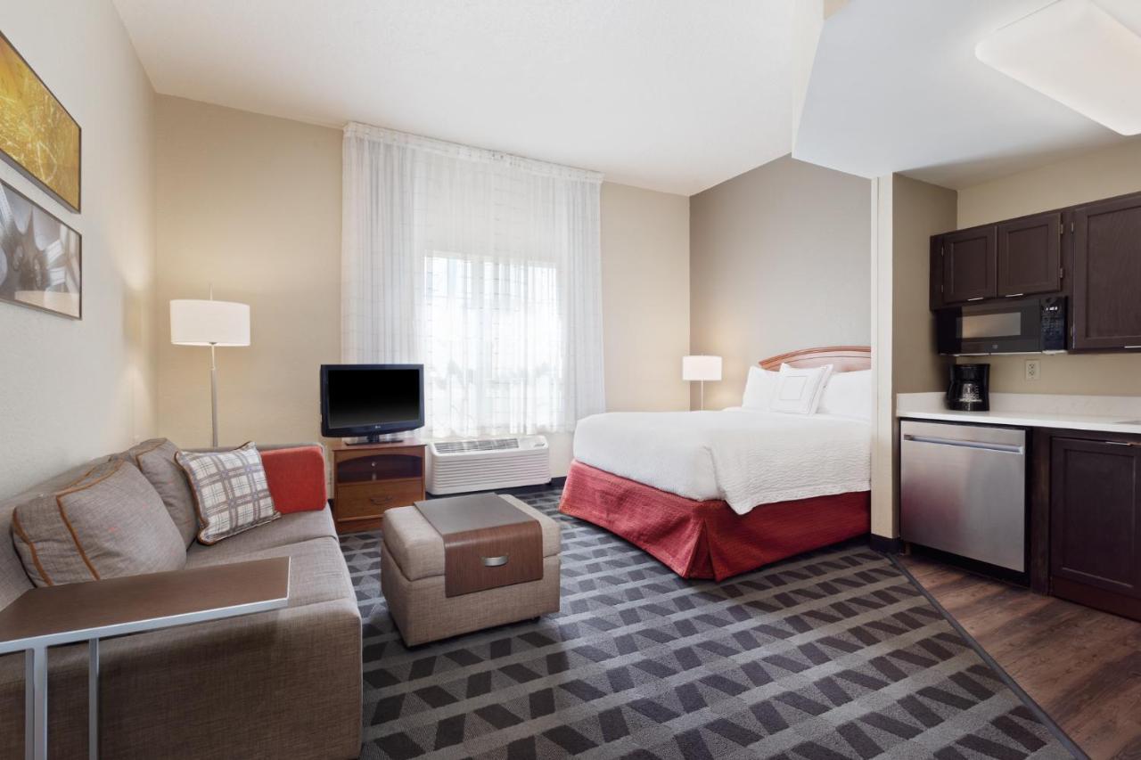 Towneplace Suites By Marriott St. Petersburg Clearwater Extérieur photo